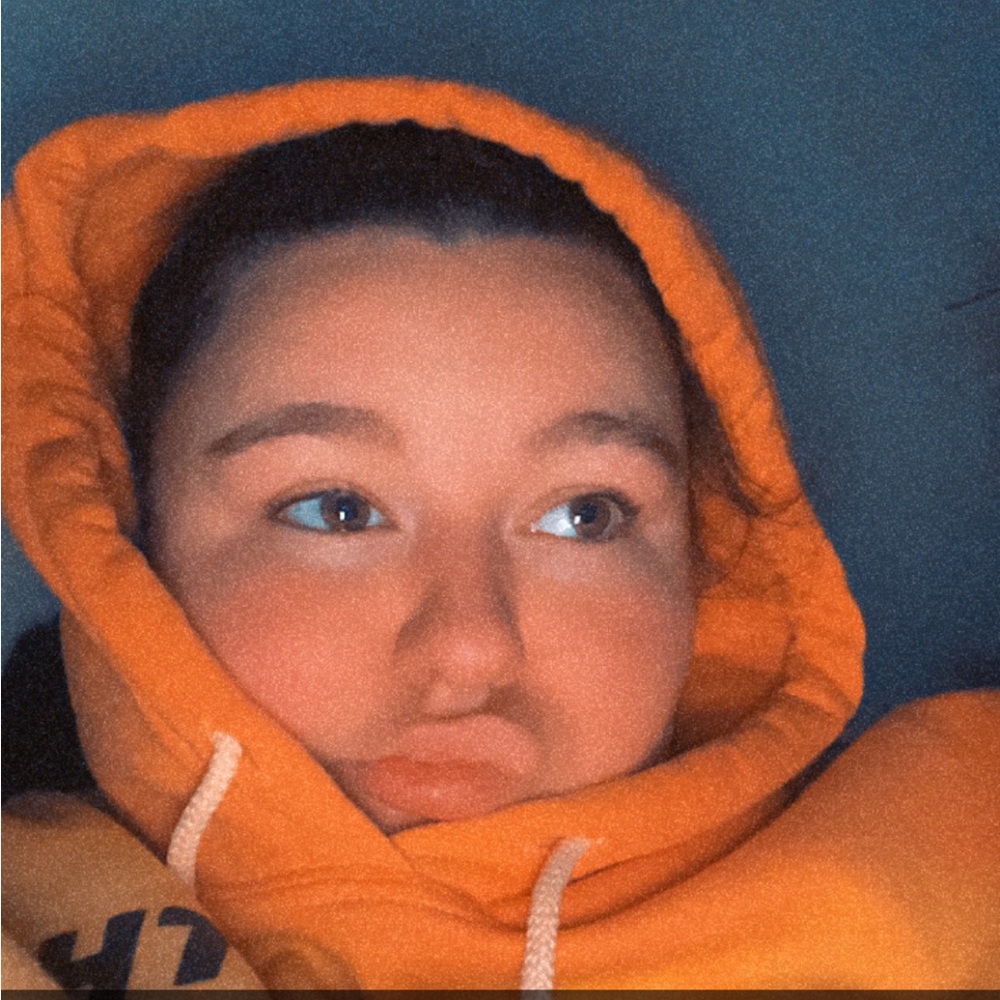 Meet your Posher, Devyn